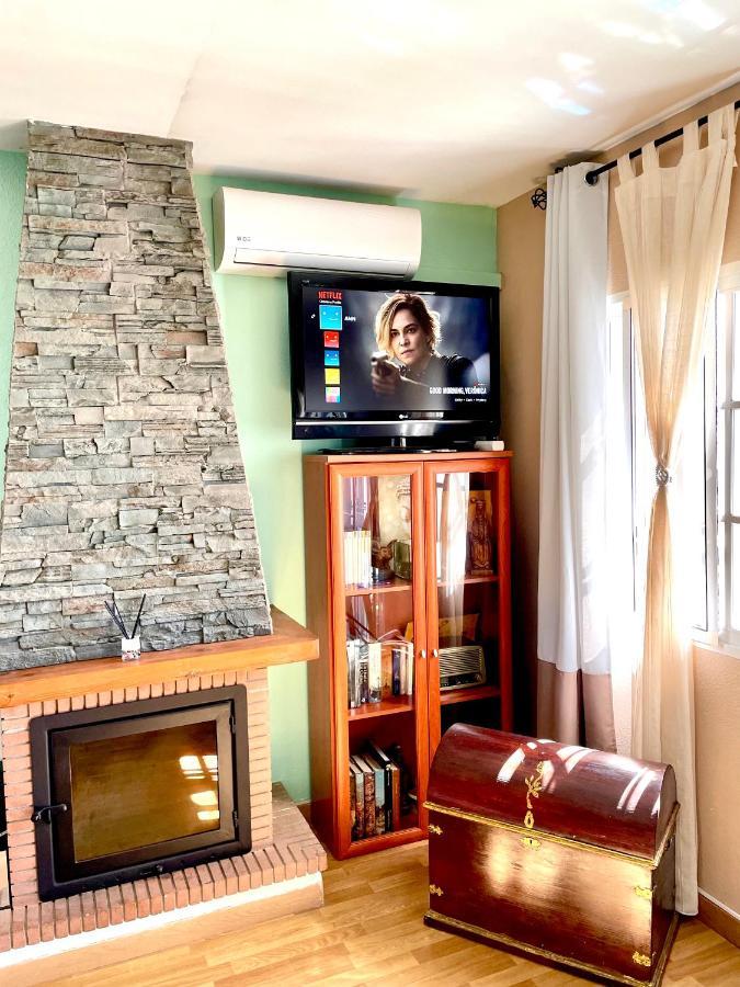 Cozy Studio In Benajarafe With Chimney Luaran gambar